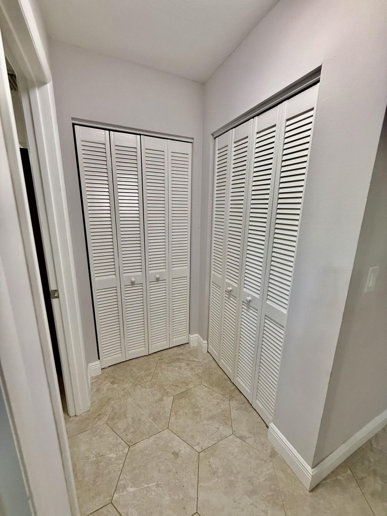 916 Savannas Point Drive, Unit e, Fort Pierce, FL 34982 Photo