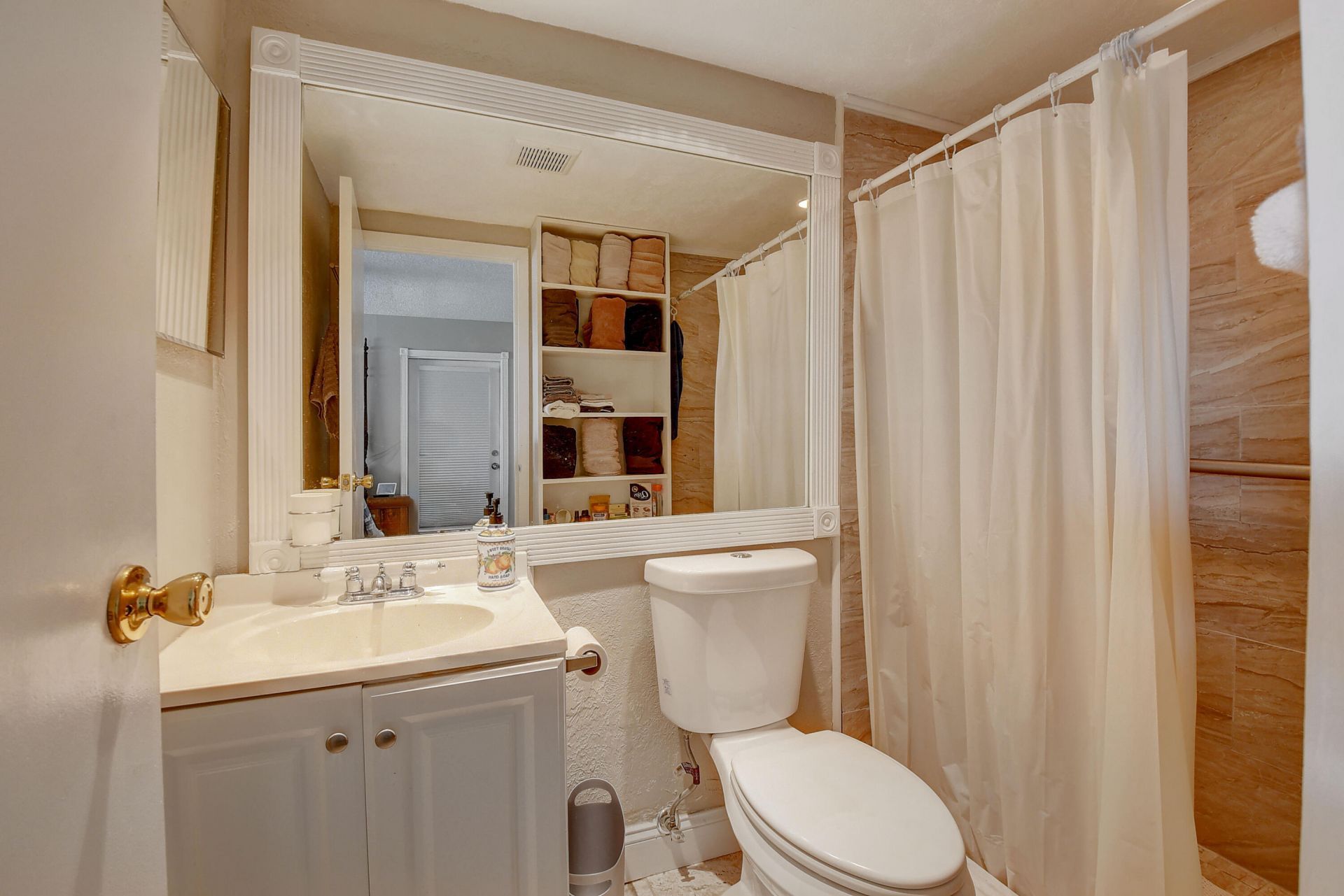 151 Saxony D, Delray Beach, FL 33446 Photo