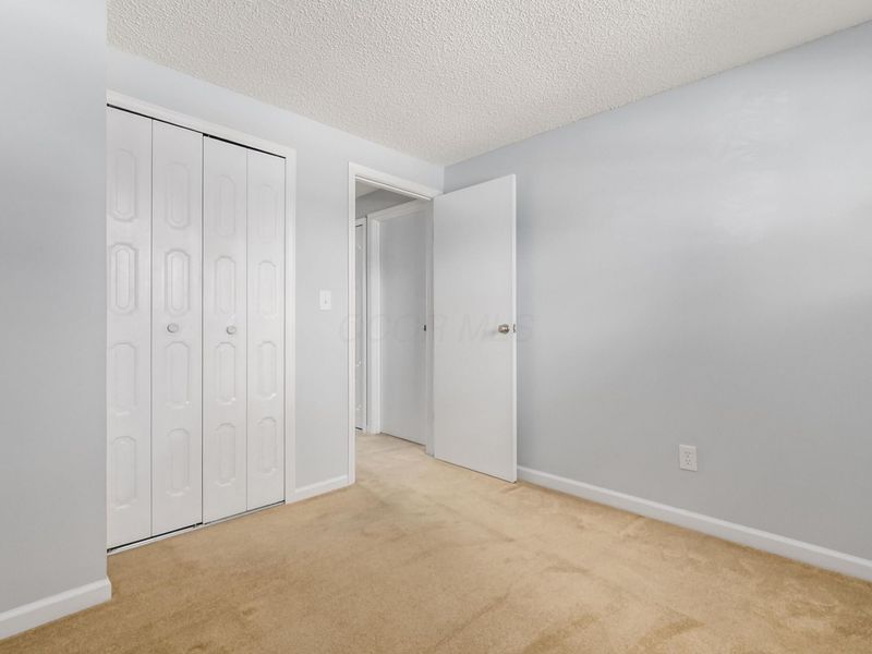 2076 Queensbridge Drive, Columbus, OH 43235 Photo 32