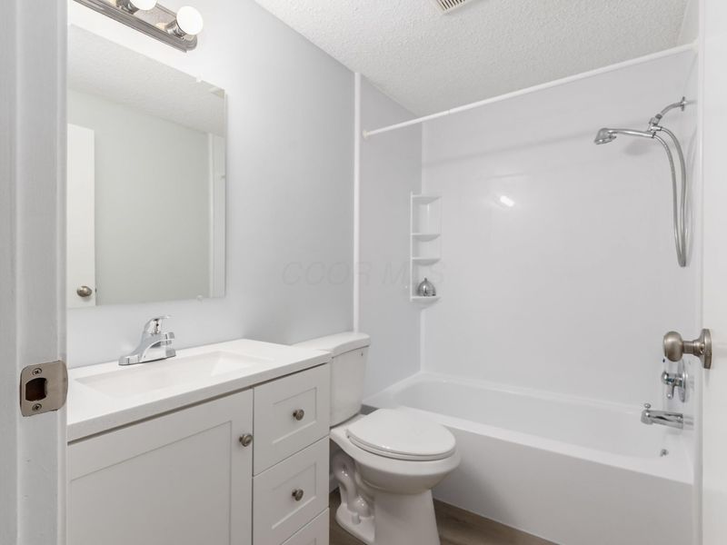 2076 Queensbridge Drive, Columbus, OH 43235 Photo 34