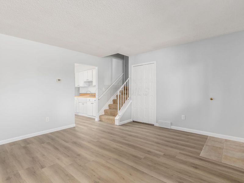 2076 Queensbridge Drive, Columbus, OH 43235 Photo 8