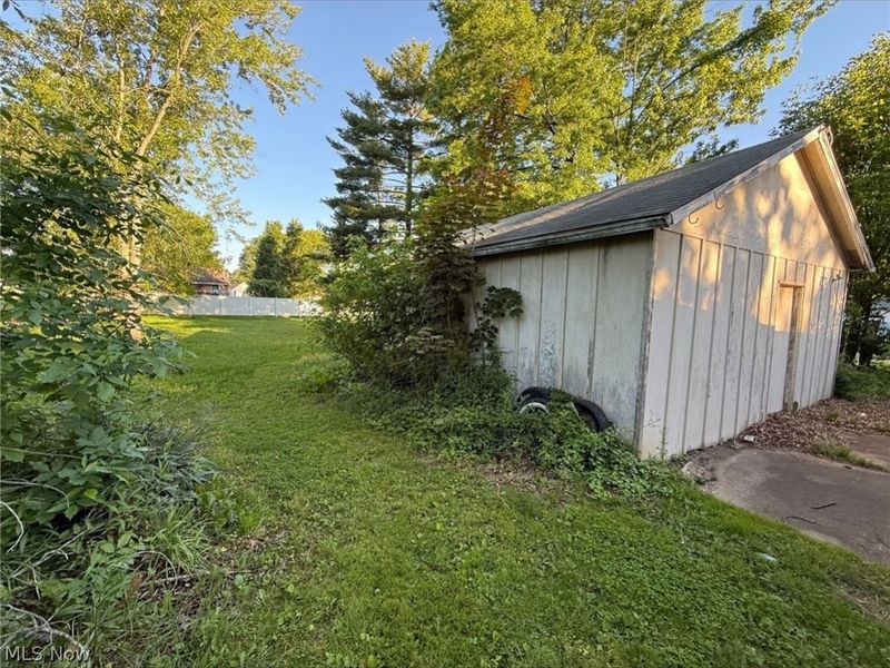 2193 Southeast Boulevard, Salem, OH 44460 Photo 4