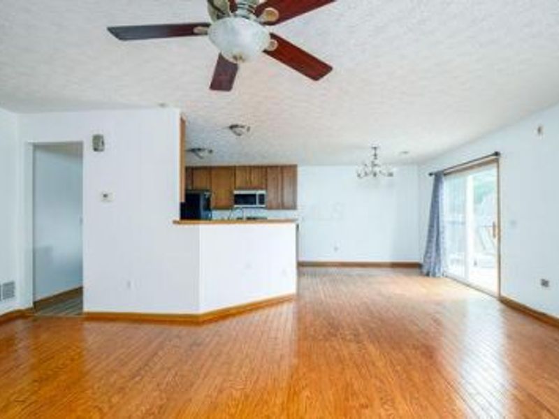 6193 Nasby Drive , Galloway, OH 43119 Photo 8