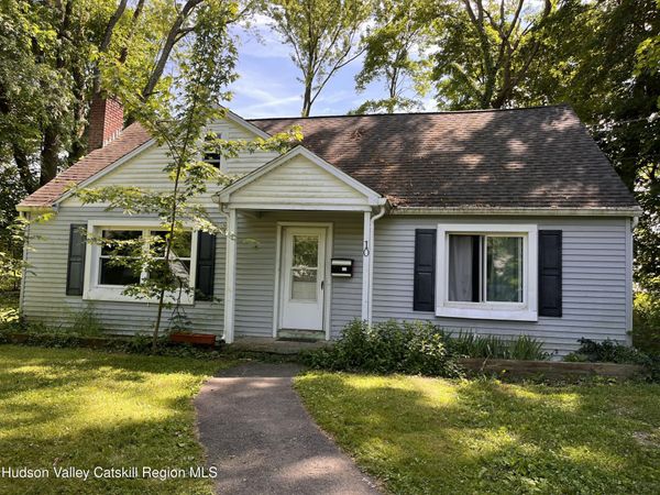 10 Orchard Lane, New Paltz, NY 12561