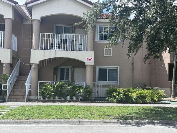 300 E 4th Street, Unit 103, Hialeah, FL 33010