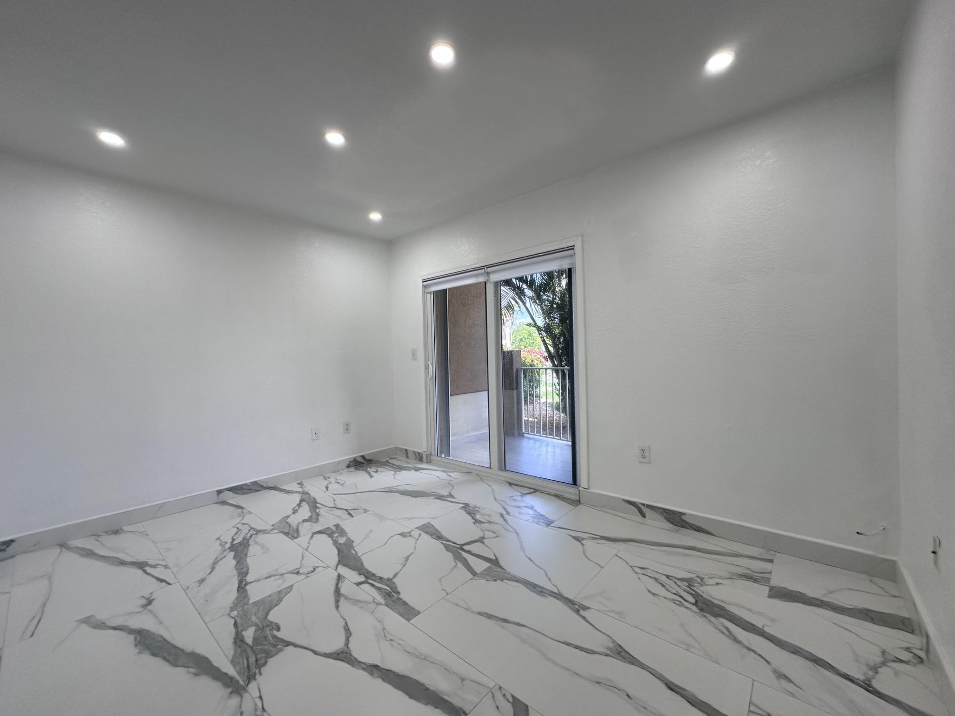 300 E 4th Street, Unit 103, Hialeah, FL 33010 Photo