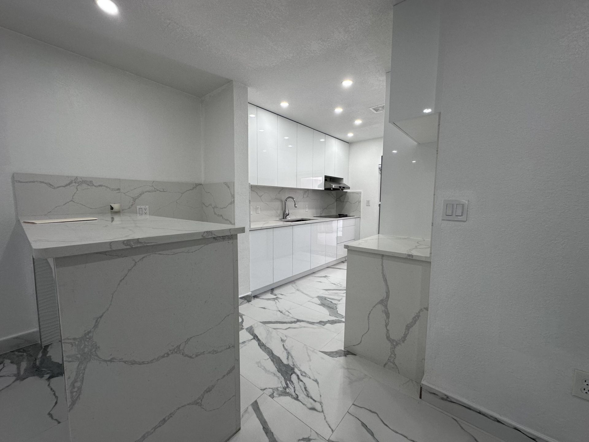 300 E 4th Street, Unit 103, Hialeah, FL 33010 Photo