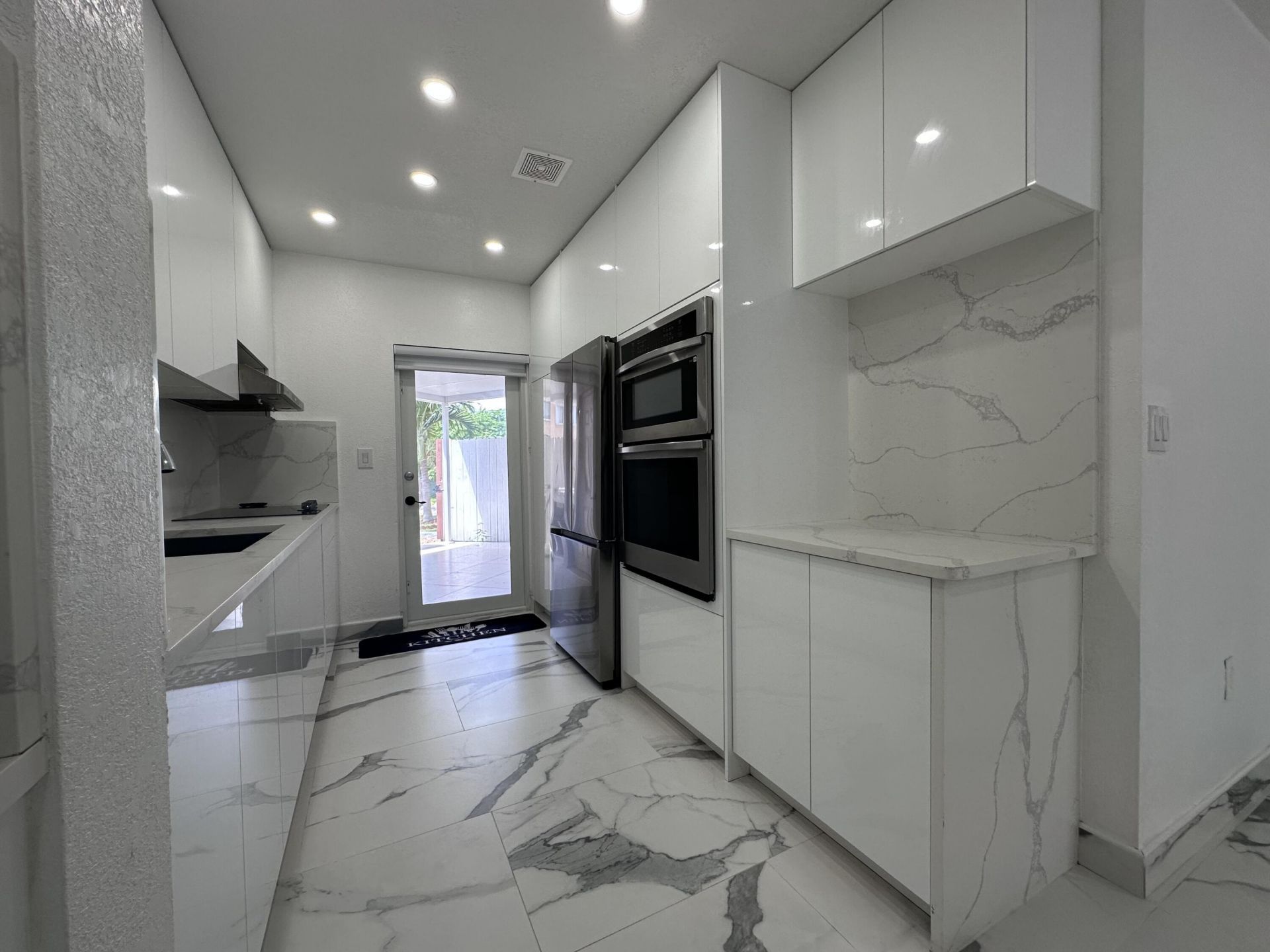 300 E 4th Street, Unit 103, Hialeah, FL 33010 Photo