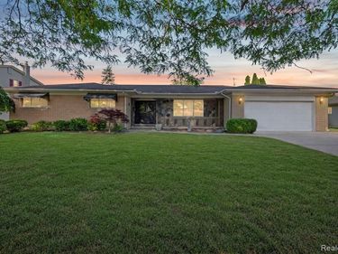 32104 Claeys Drive, Warren, MI 48093
