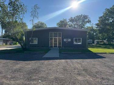 9972 Dixie Highway , Ira Twp, MI 48023