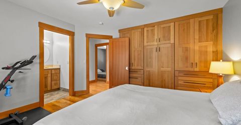 2744 Santa Claus Drive, South Lake Tahoe, CA 96150 Photo
