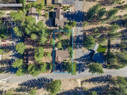 2744 Santa Claus Drive, South Lake Tahoe, CA 96150 Photo