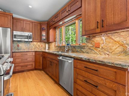 2744 Santa Claus Drive, South Lake Tahoe, CA 96150 Photo