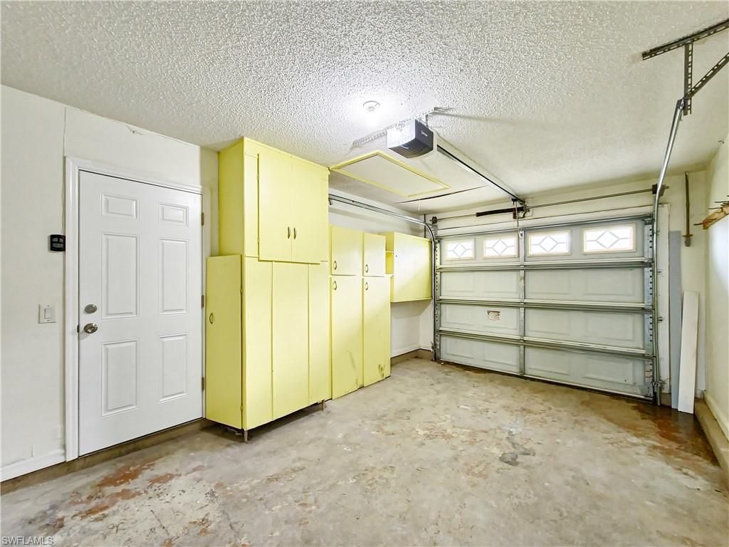 7425 Galloway Rd , Weeki Wachee, FL 34613 Photo