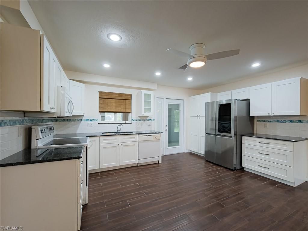 7425 Galloway Rd , Weeki Wachee, FL 34613 Photo