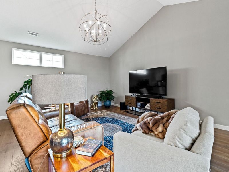 4826 Woodside Drive, Unit 18, Grove City, OH 43123 Photo 12