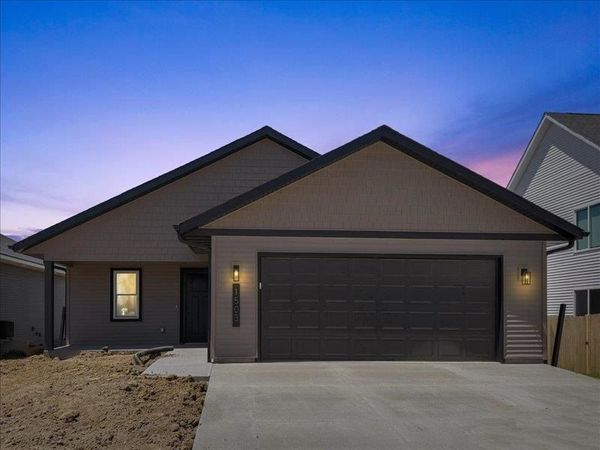 1415 Duncan Drive, Muscatine, IA 52761