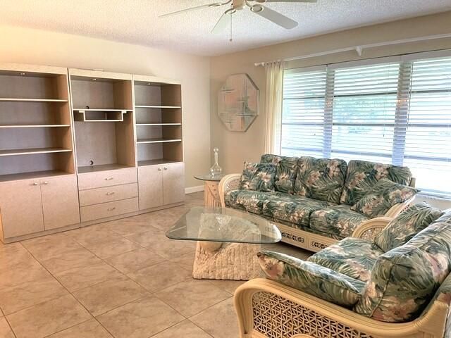 1152 Circle Drive, Unit D, Delray Beach, FL 33445 Photo