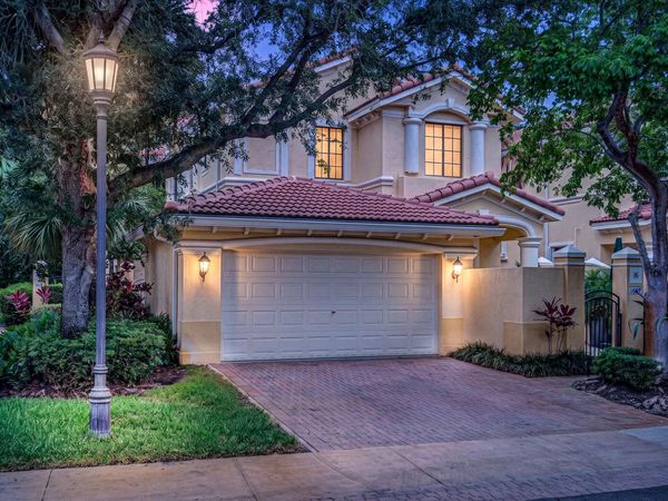 1687 Passion Vine Circle, Unit 1687, Weston, FL 33326