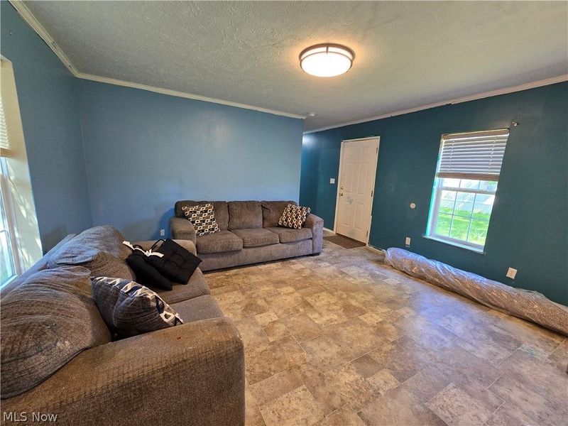 12048 Nicki Lane, Chardon, OH 44024 Photo 5
