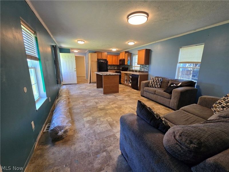 12048 Nicki Lane, Chardon, OH 44024 Photo 6