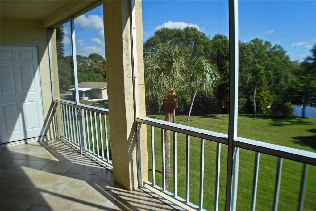 3668 Lake Bayshore Drive, Unit K-325, Bradenton, FL 34205 Photo