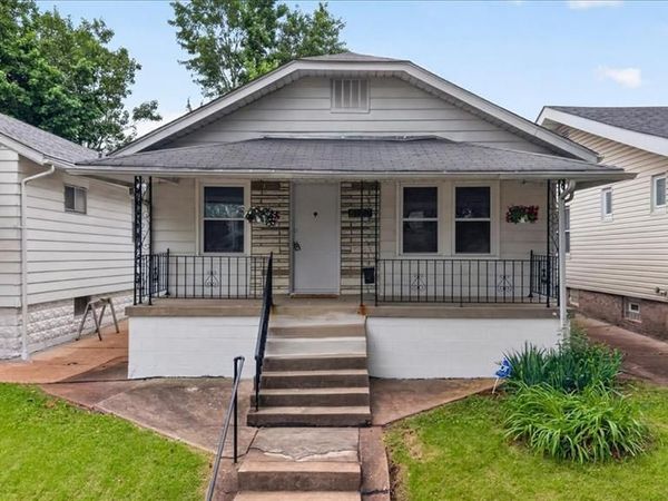 5220 Dewey Avenue , St Louis, MO 63116