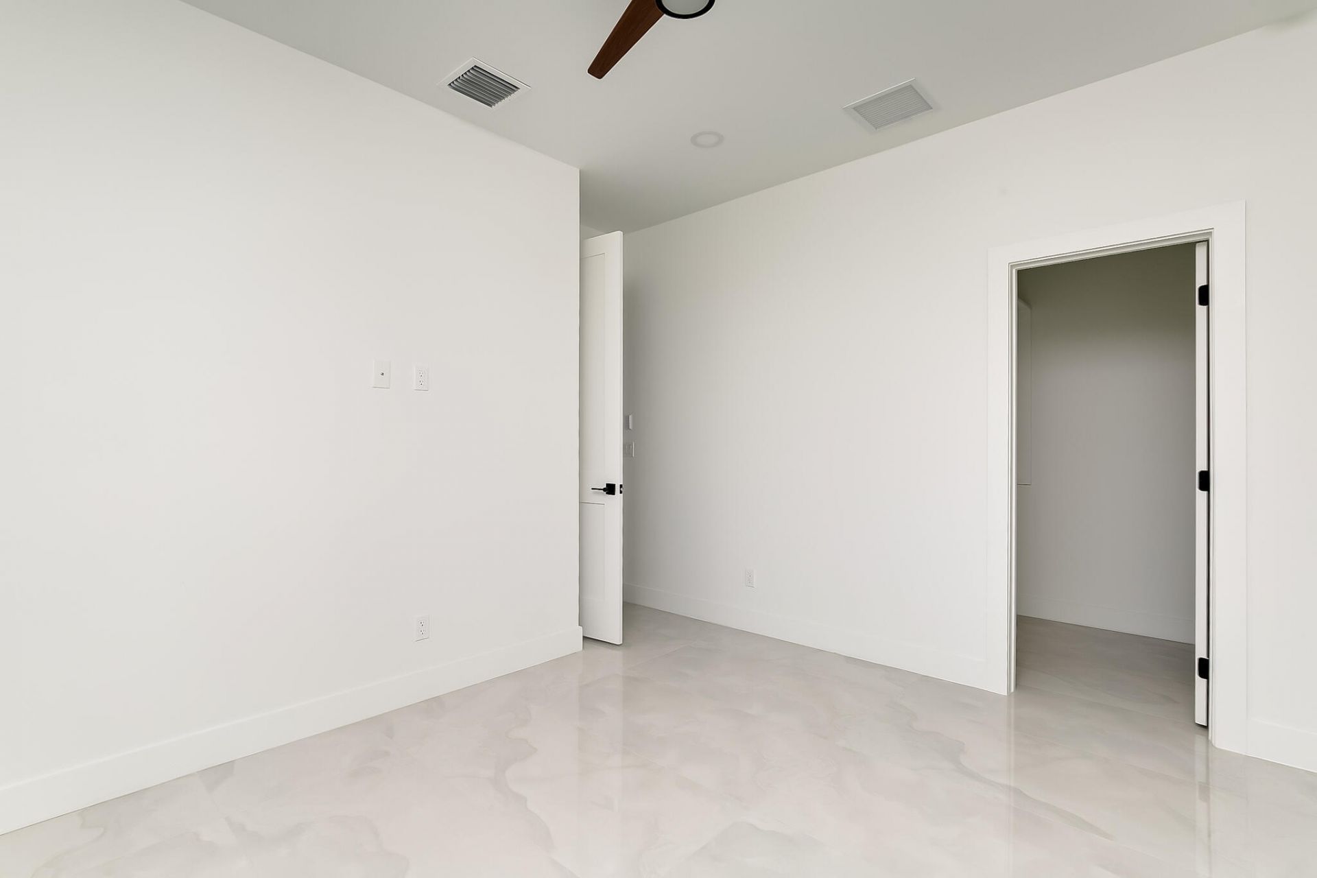 5945 NW Foust Circle, Port Saint Lucie, FL 34986 Photo