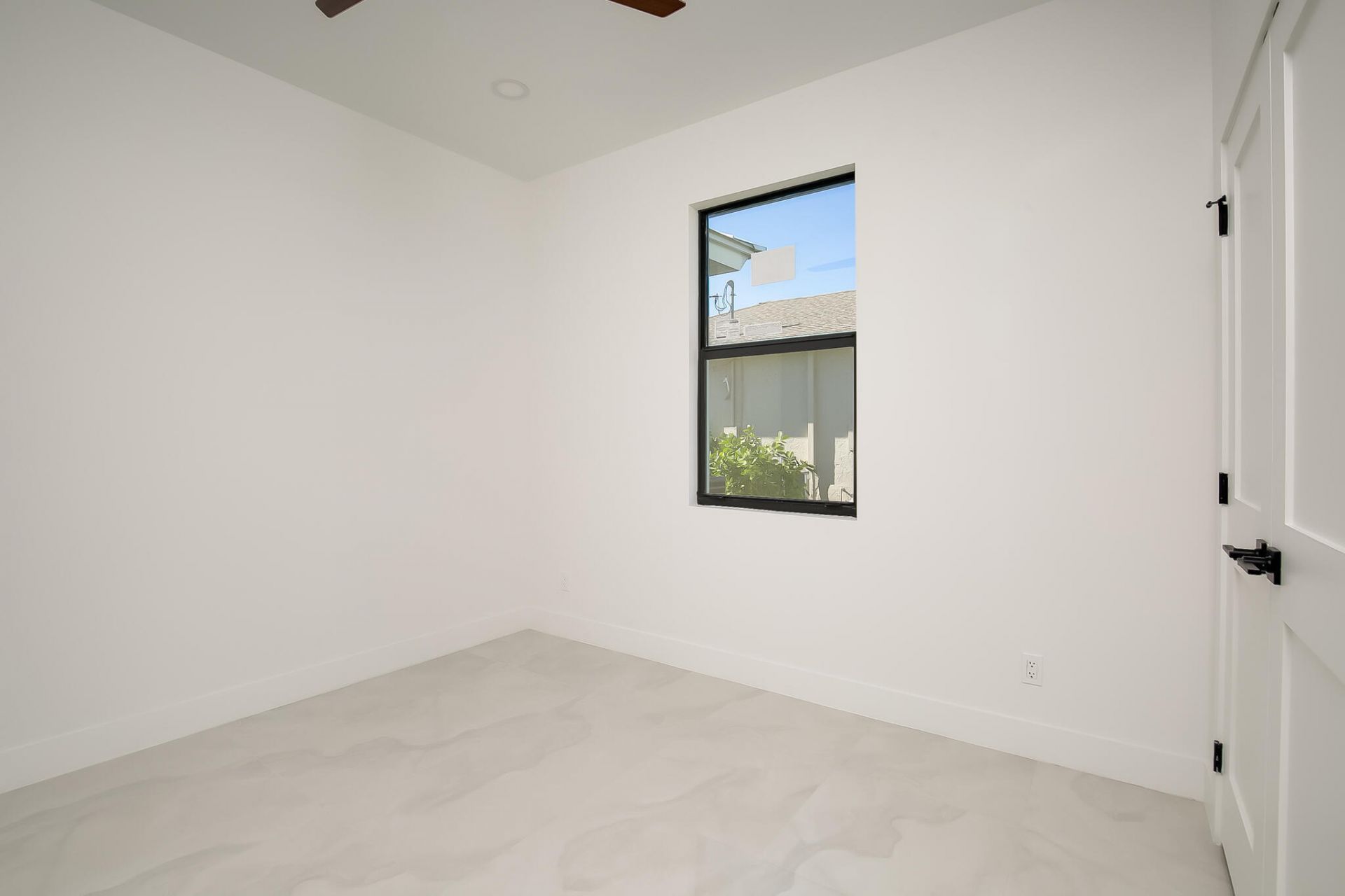 5945 NW Foust Circle, Port Saint Lucie, FL 34986 Photo
