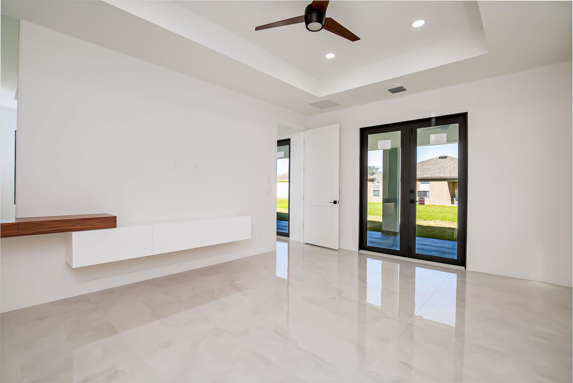5945 NW Foust Circle, Port Saint Lucie, FL 34986 Photo