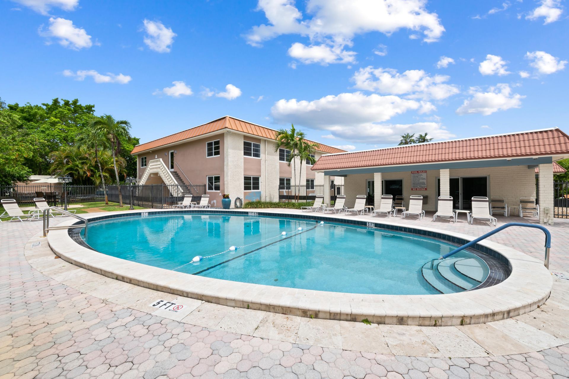 9 NE 19th Court, Unit C110, Wilton Manors, FL 33305 Photo