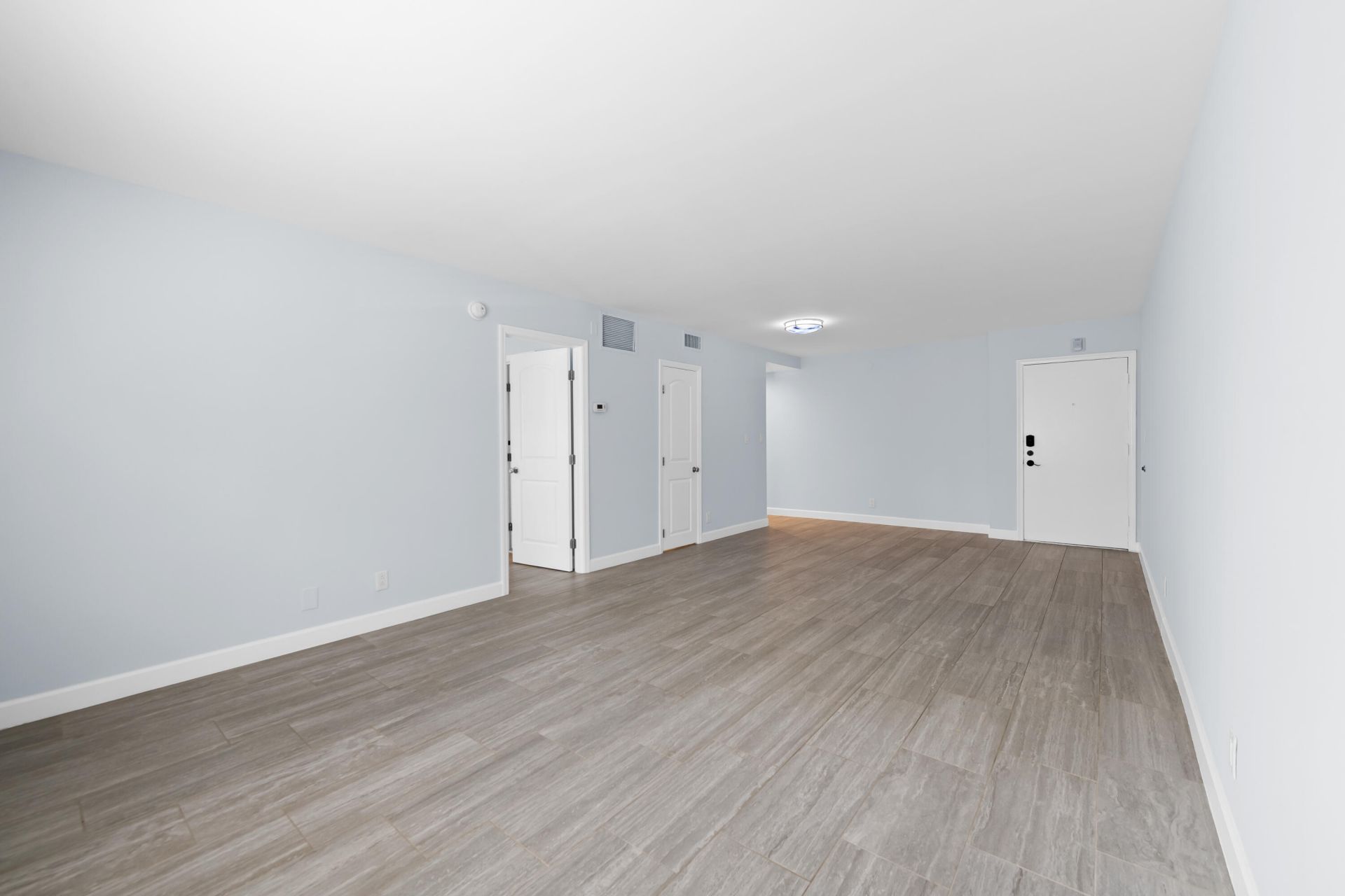 9 NE 19th Court, Unit C110, Wilton Manors, FL 33305 Photo