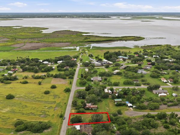 24216 CR 758, Mathis, TX 78368
