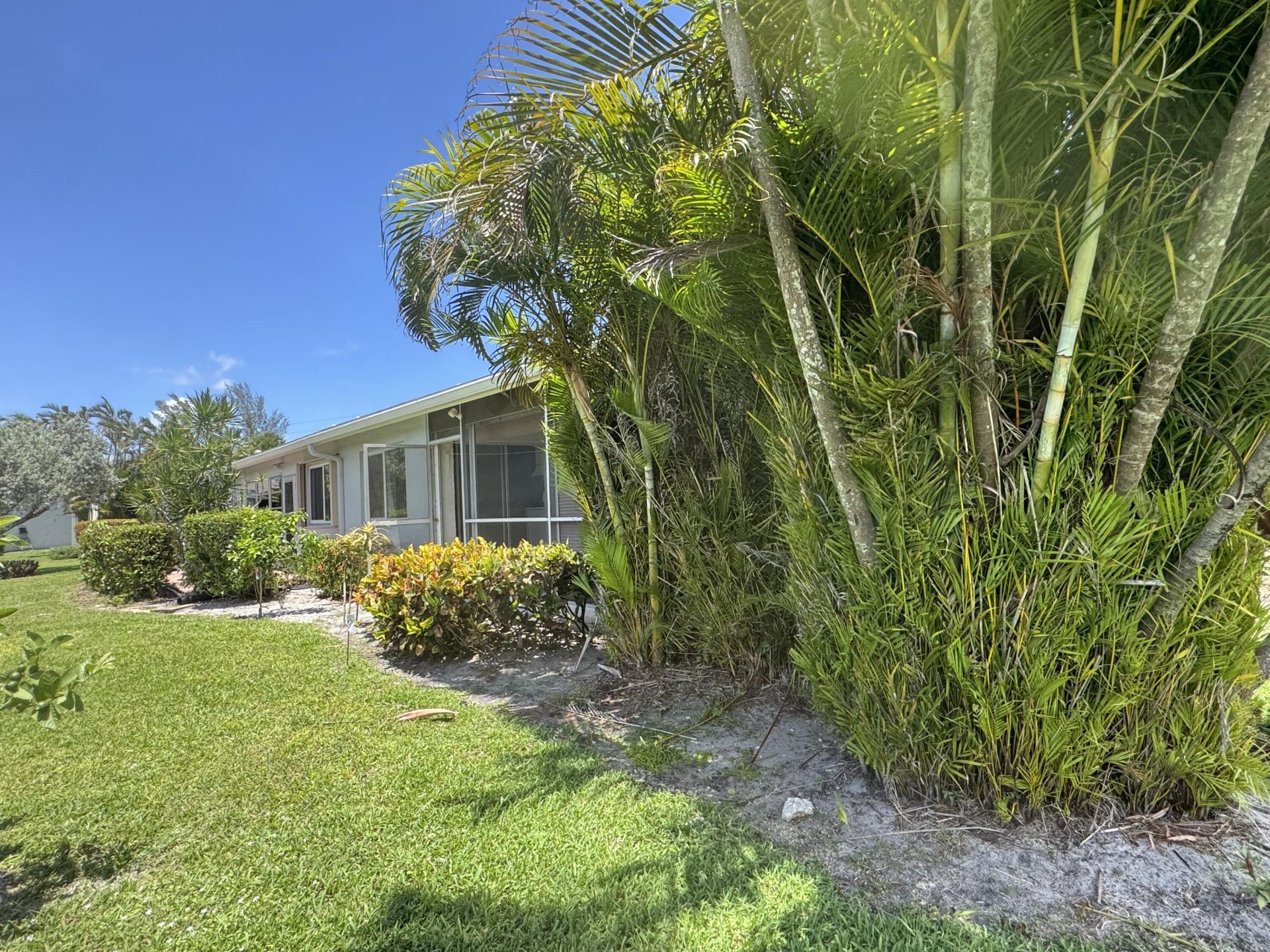 744 Lago Road, Unit 1f, Delray Beach, FL 33445 Photo