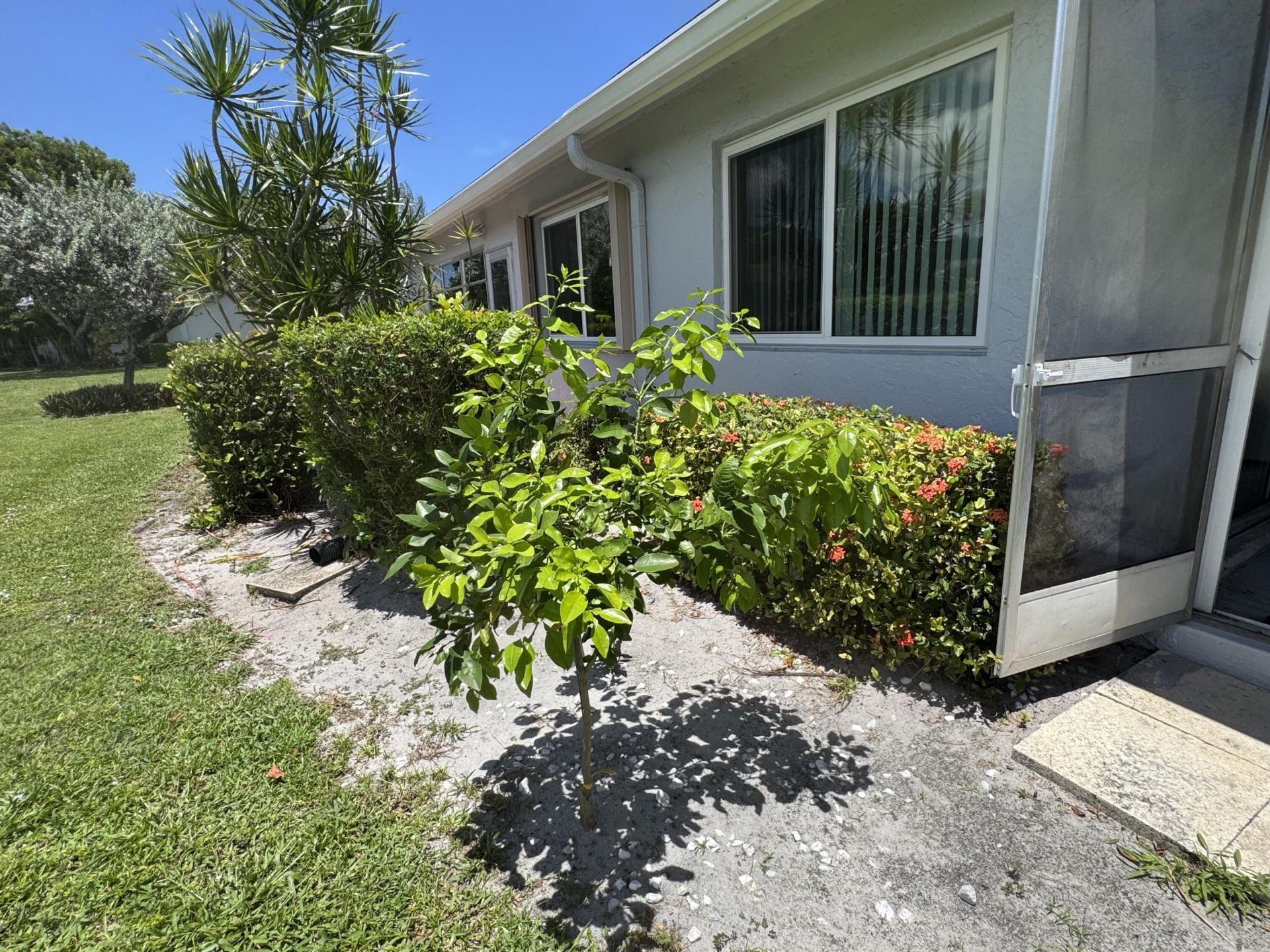 744 Lago Road, Unit 1f, Delray Beach, FL 33445 Photo
