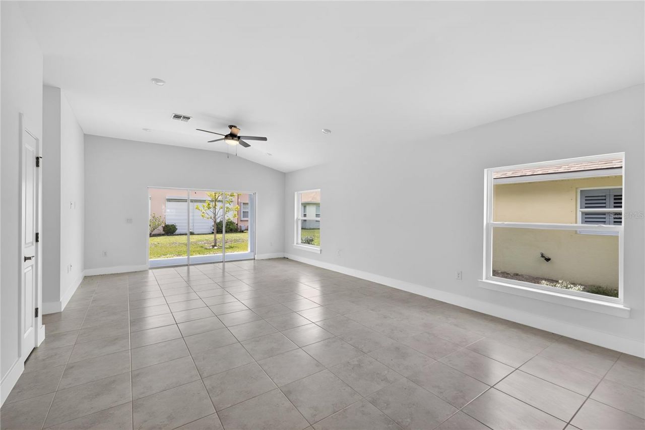 573 Rose Apple Circle, Port Charlotte, FL 33954 Photo
