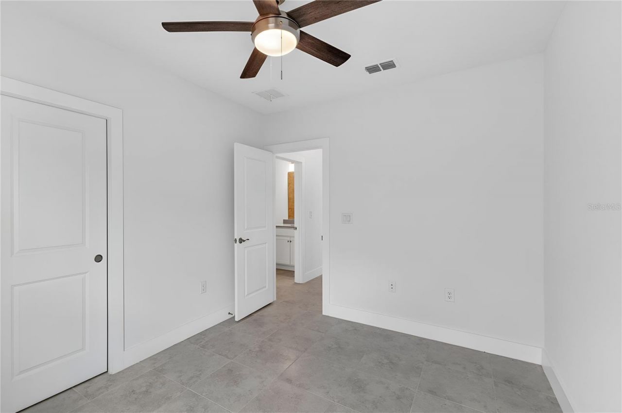 573 Rose Apple Circle, Port Charlotte, FL 33954 Photo