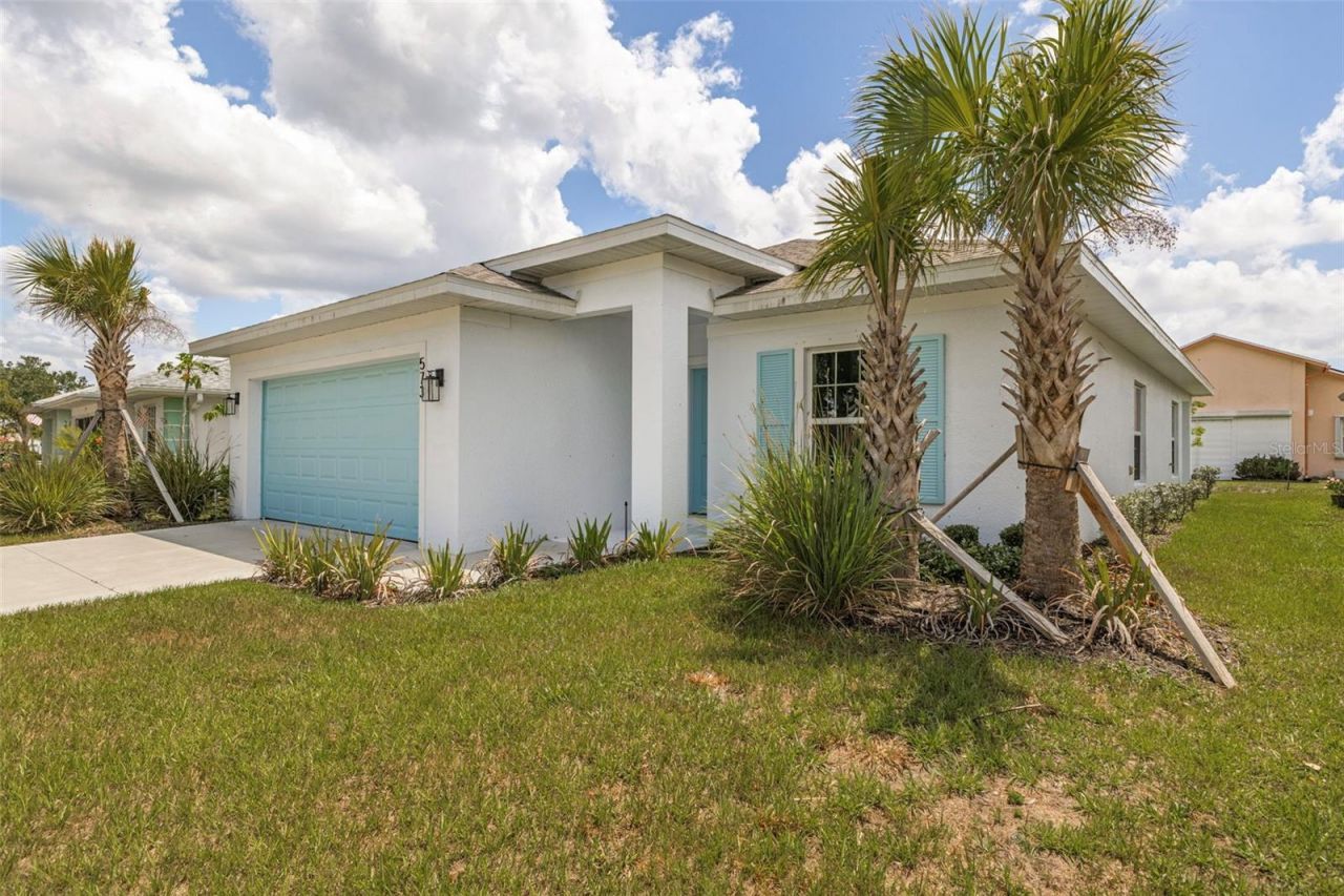 573 Rose Apple Circle, Port Charlotte, FL 33954 Photo