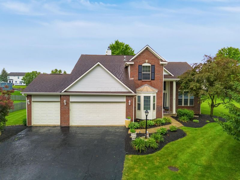 676 Theron Court, Pickerington, OH 43147 Photo 1