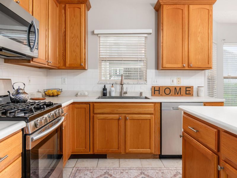 676 Theron Court, Pickerington, OH 43147 Photo 18