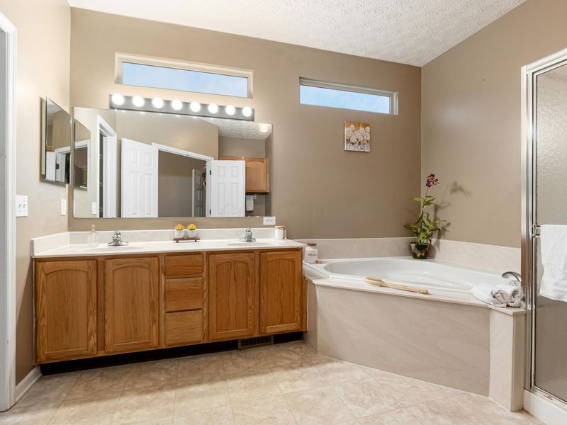 676 Theron Court, Pickerington, OH 43147 Photo 25