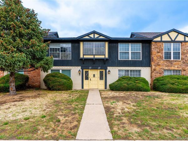 2902 Airport Road, Unit 204, Colorado Springs, CO 80910