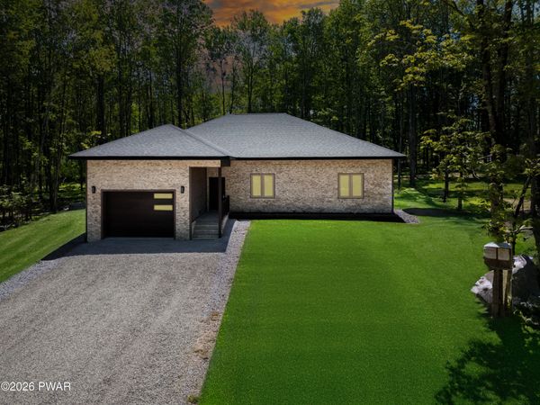 18 Osprey Circle, Lake Ariel, PA 18436