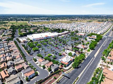 8161 Grisham Way, Elk Grove, CA 95758 Photo