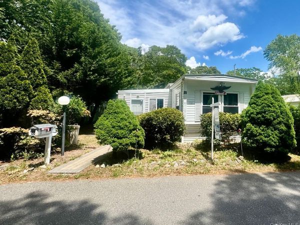 620 #25 Montauk Highway , Unit 25, Westhampton Beach, NY 11978