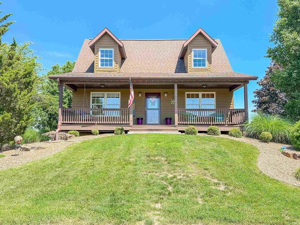 8866 W Meadows Drive, Eckerty, IN 47116