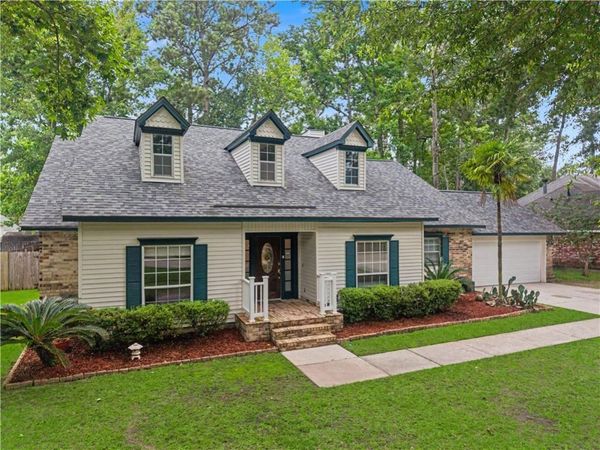 602 HIGHLAND Court , Mandeville, LA 70448