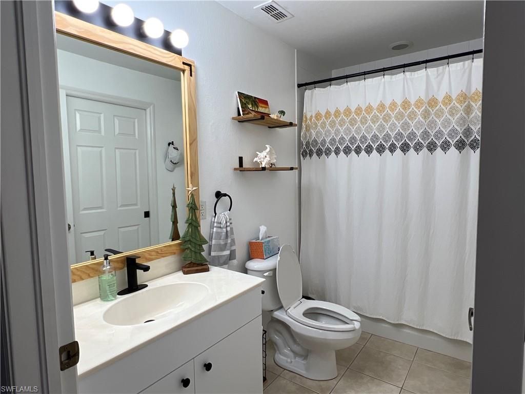 20068 Lake Vista Cir N, Unit 2D, Lehigh Acres, FL 33936 Photo