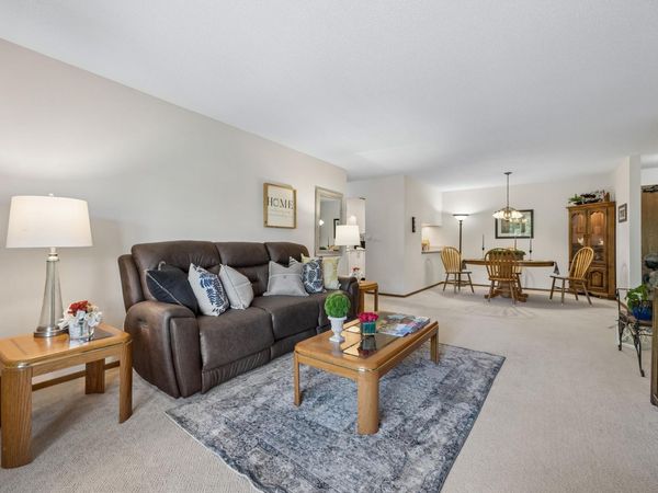 35 Nathan Lane N, Unit 303, Plymouth, MN 55441