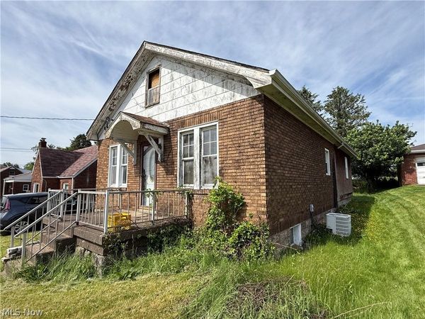 341 North 10th , Weirton, WV 26062